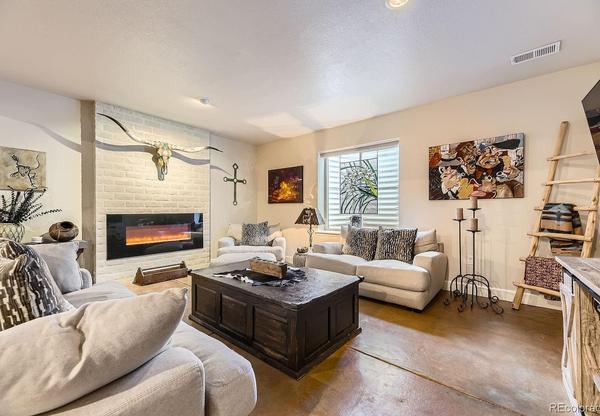 14969 Elsinore Avenue