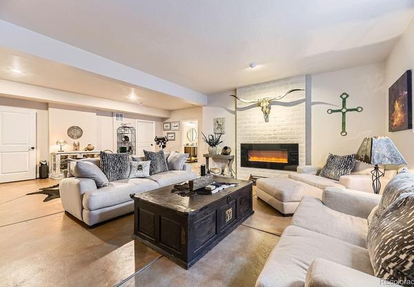 14969 Elsinore Avenue